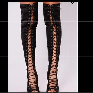 FASHION NOVA LACE UP BOOTS